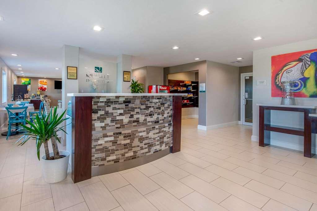 Quality Inn & Suites Port Arthur - Nederland Интерьер фото