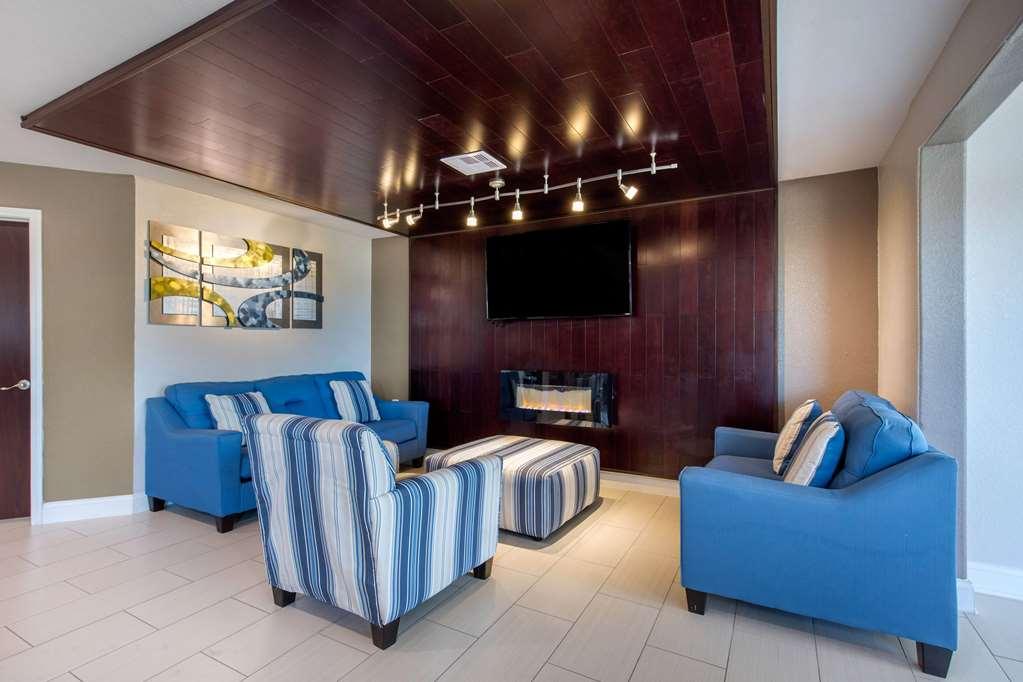 Quality Inn & Suites Port Arthur - Nederland Интерьер фото