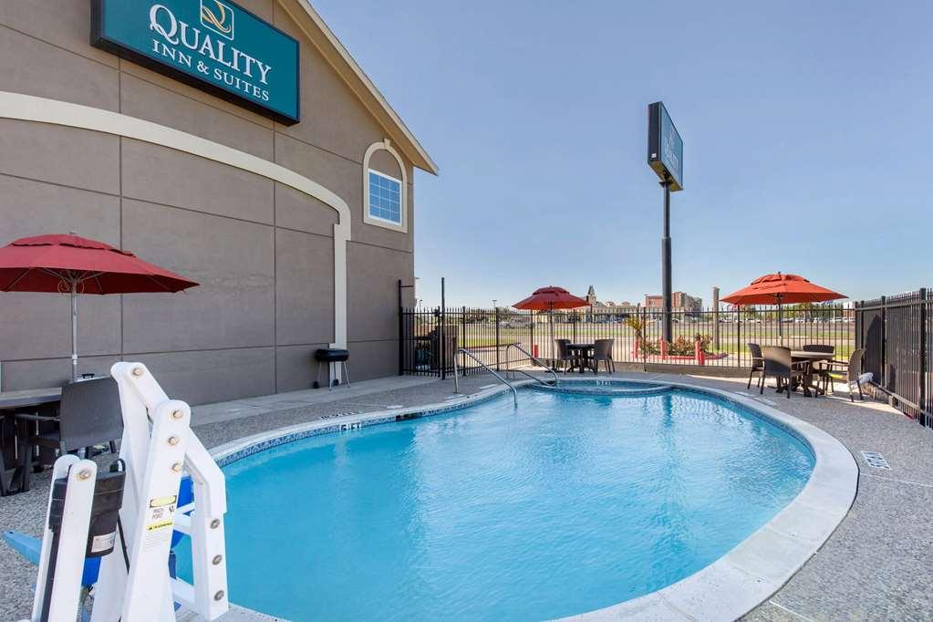 Quality Inn & Suites Port Arthur - Nederland Удобства фото