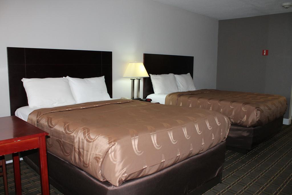 Quality Inn & Suites Port Arthur - Nederland Экстерьер фото