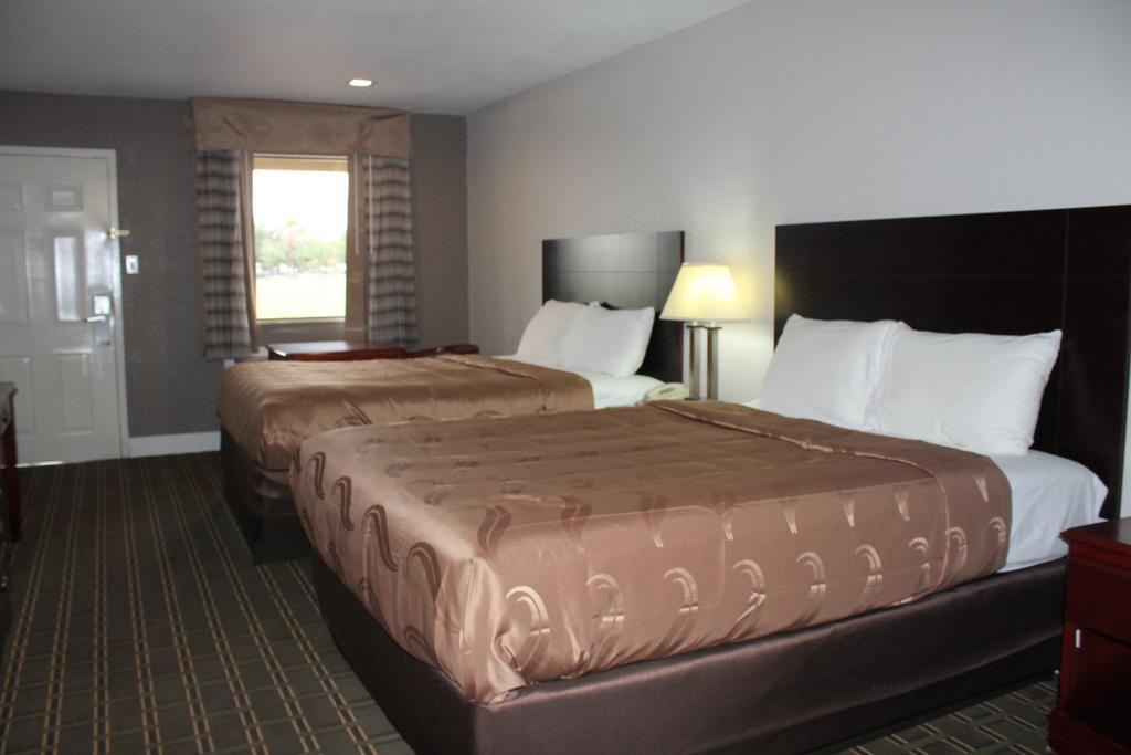 Quality Inn & Suites Port Arthur - Nederland Экстерьер фото