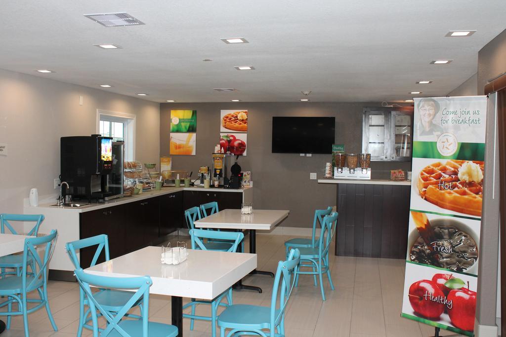 Quality Inn & Suites Port Arthur - Nederland Экстерьер фото