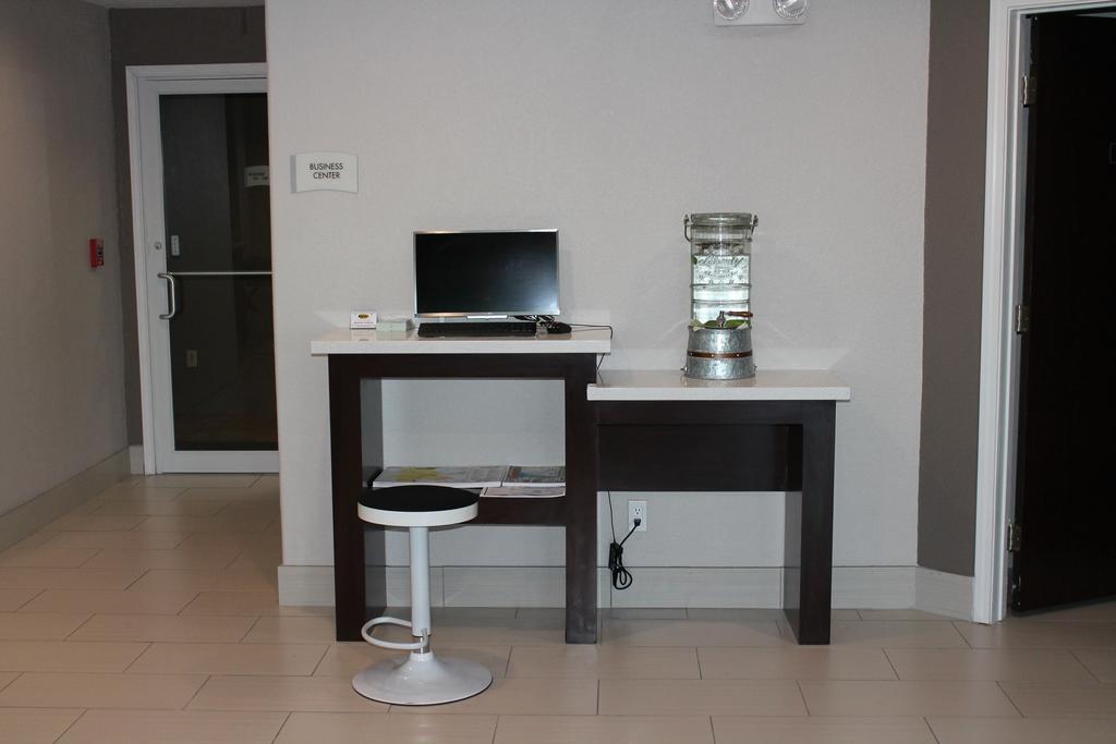 Quality Inn & Suites Port Arthur - Nederland Экстерьер фото