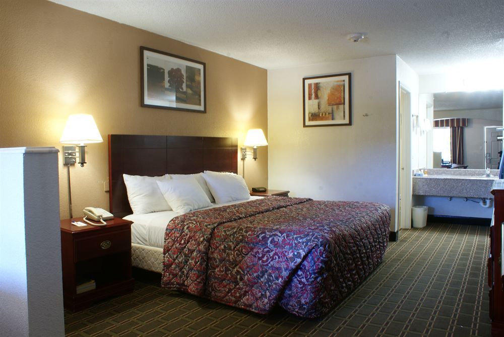 Quality Inn & Suites Port Arthur - Nederland Экстерьер фото
