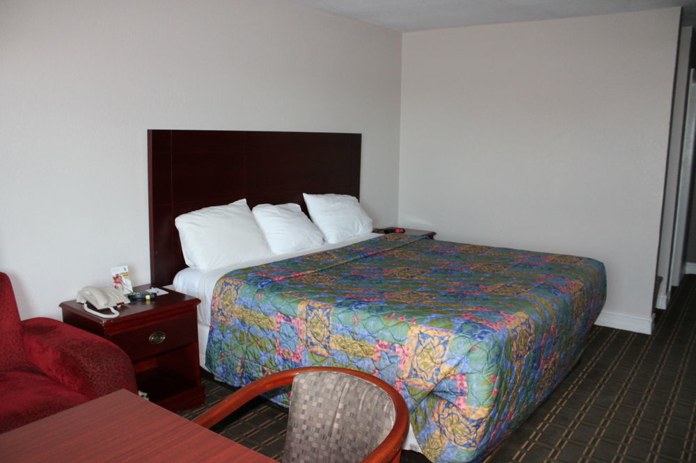 Quality Inn & Suites Port Arthur - Nederland Экстерьер фото