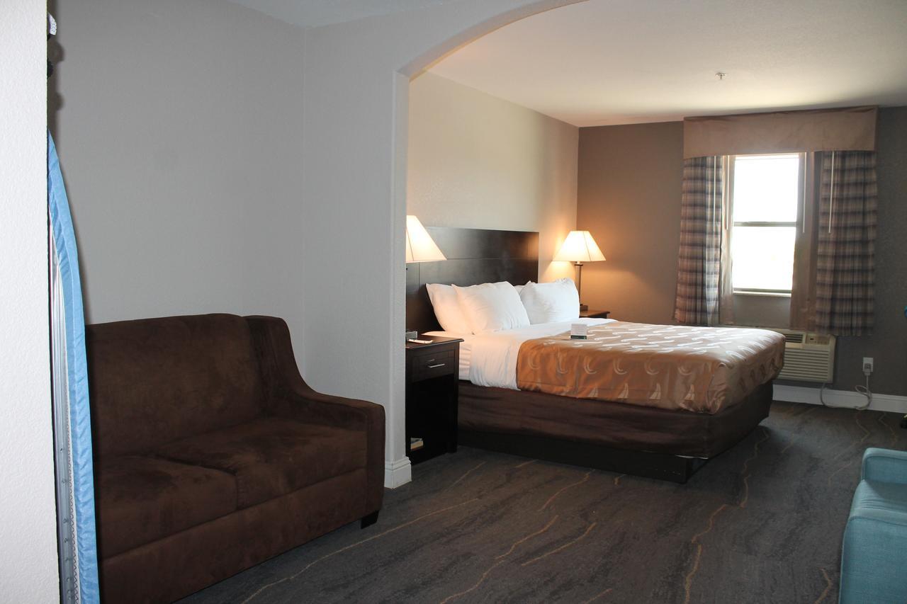 Quality Inn & Suites Port Arthur - Nederland Экстерьер фото