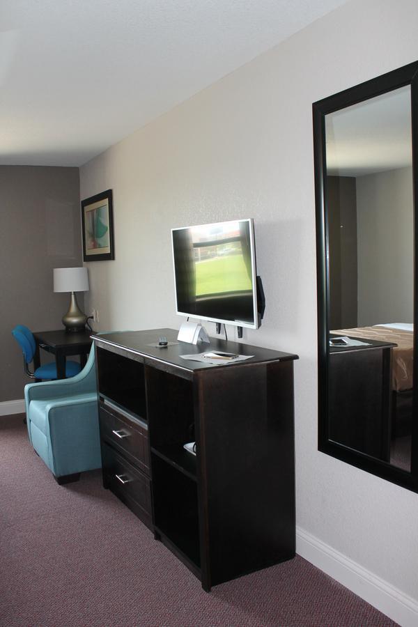 Quality Inn & Suites Port Arthur - Nederland Экстерьер фото